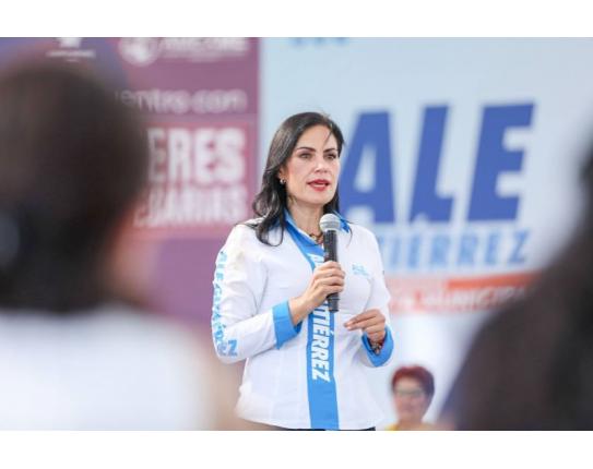 Crear academias del emprendimiento, ofrece Alejandra Gutiérrez